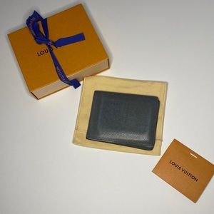 Louis Vuitton Taiga Leather Slender Wallet